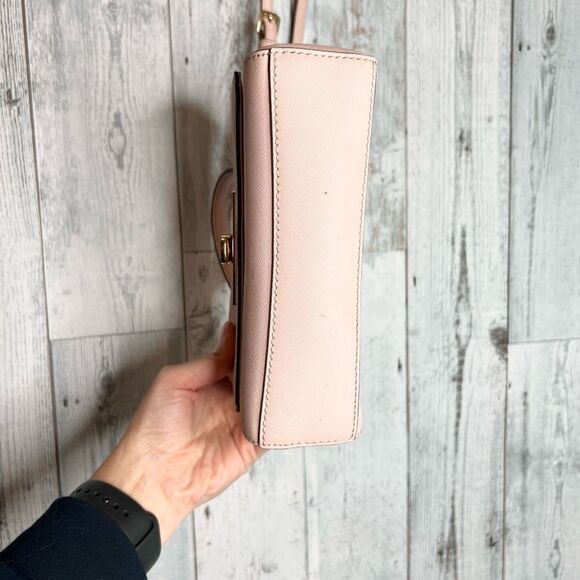 Michael Kors leather crossbody - Picture 5 of 12